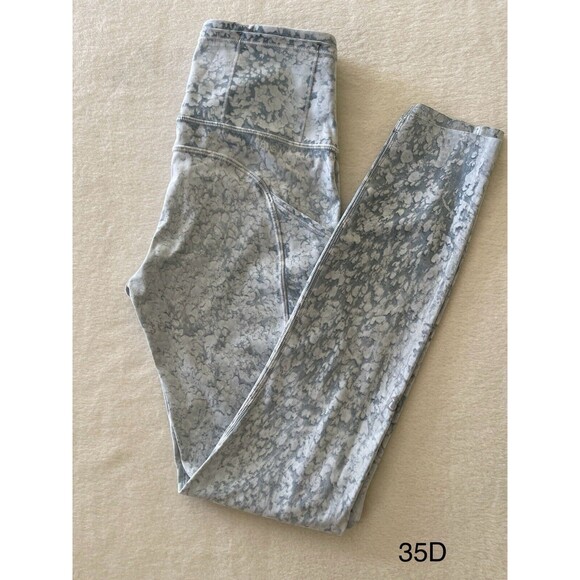 lululemon High-Rise Legging with Pockets Sz 4 Light Blue/White athleisure - Picture 9 of 12